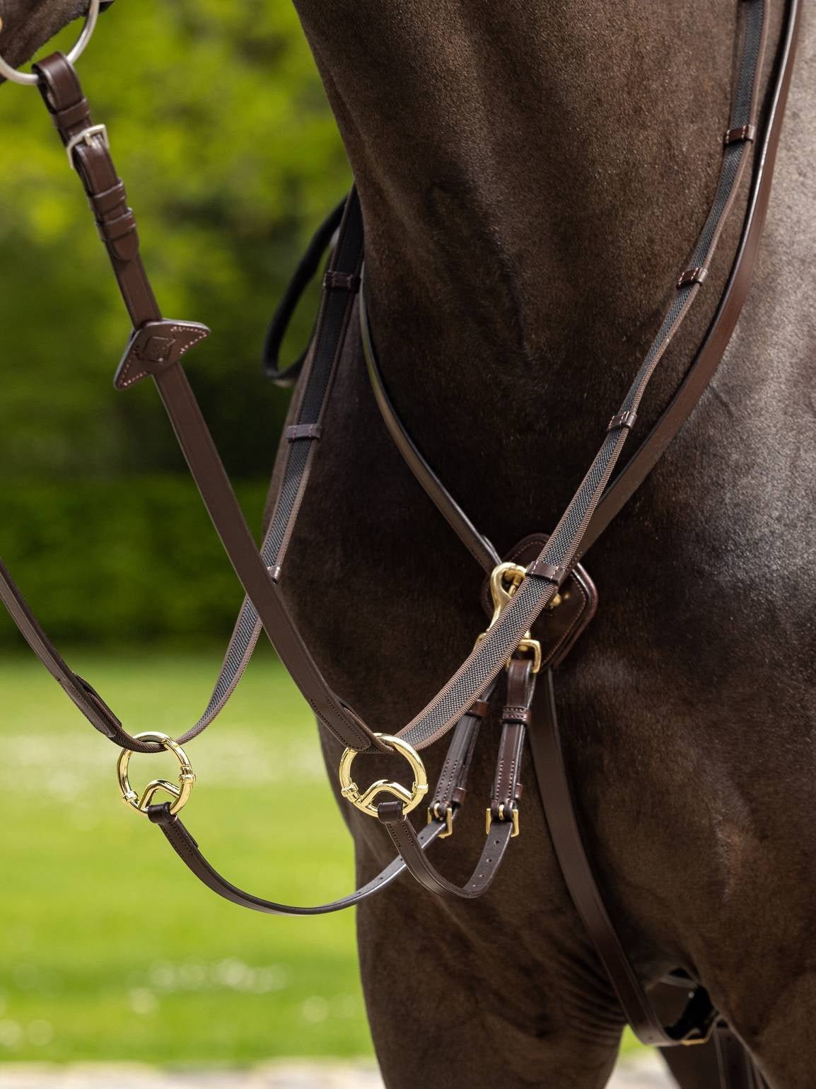 LeMieux Kudos Running Martingaal Brass Borstriemen en martingalen - Maddelin Equestrian LeMieux