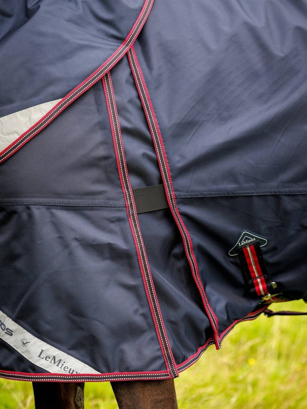 LeMieux Kudos Thermo Layer Turnout Paardendeken Navy Outdoordeken - Maddelin Equestrian LeMieux