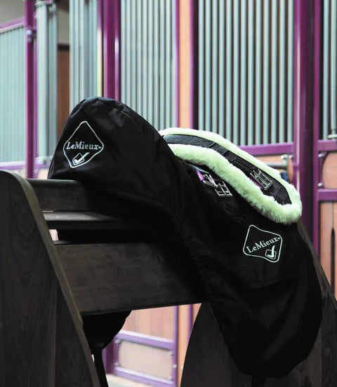 LeMieux LMX Prokit Zadelhoes Dressuur zwart Zadelhoezen - Maddelin Equestrian LeMieux