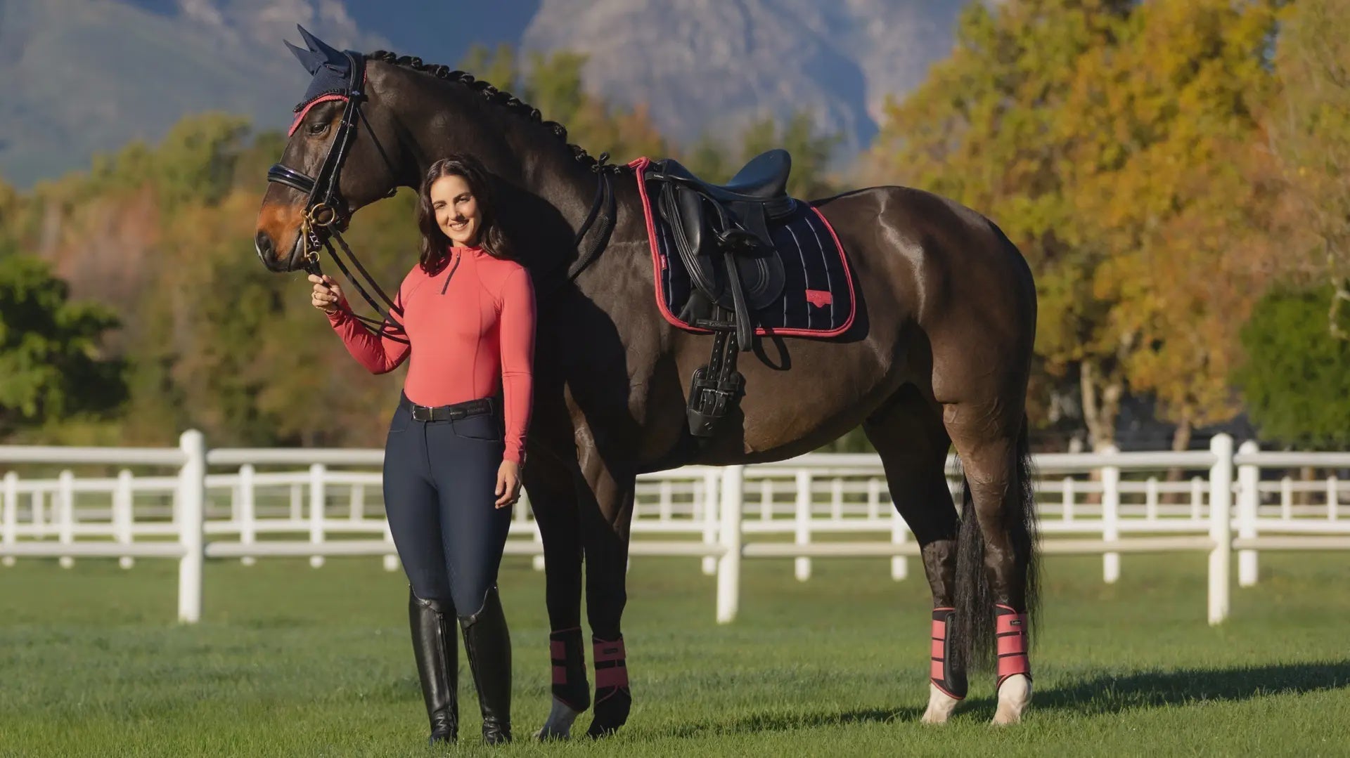 Lemieux Loire Zadeldek Navy/Cranberry Zadeldoeken - Maddelin Equestrian LeMieux