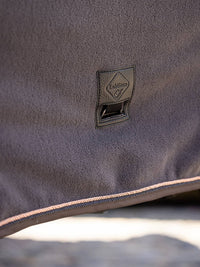 LeMieux Luxe Fleece Paardendeken Graphite Zweetdekens - Maddelin Equestrian LeMieux