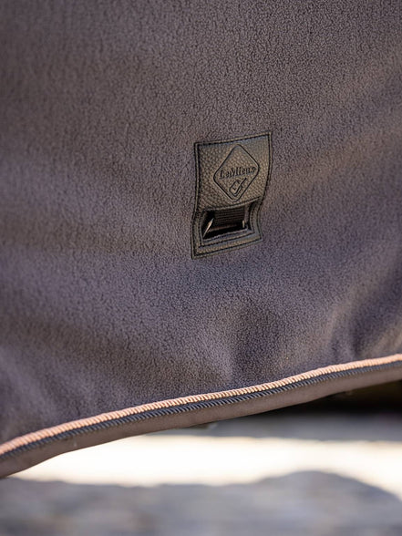 LeMieux Luxe Fleece Paardendeken Graphite Zweetdekens - Maddelin Equestrian LeMieux
