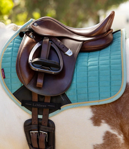 LeMieux Mini Suede Zadeldek SS25 Zadeldoeken - Maddelin Equestrian LeMieux