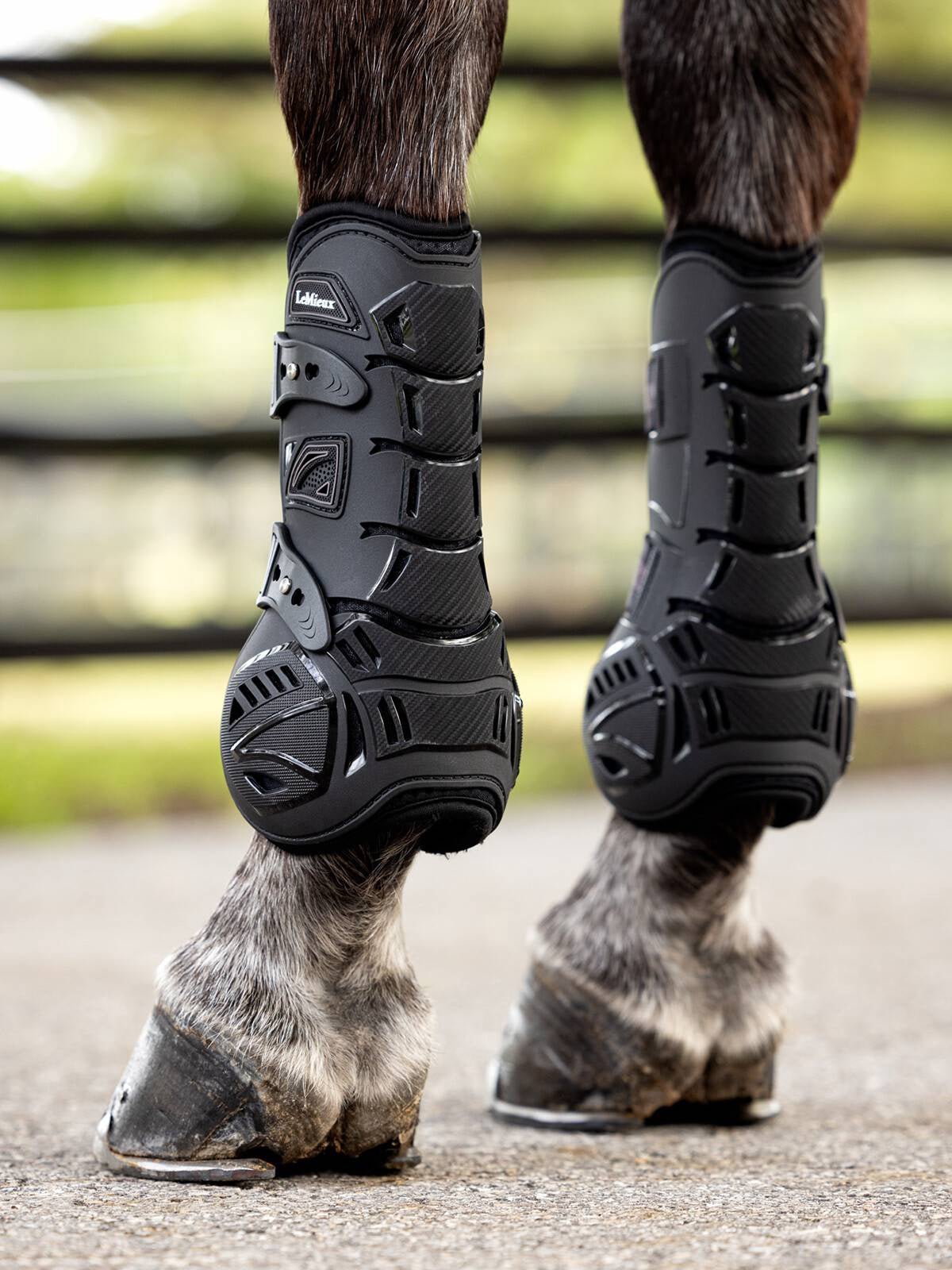 LeMieux Motion Cool Peesbeschermers Peesbeschermers - Maddelin Equestrian LeMieux