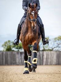 LeMieux Motionflex Springschoenen met Fleece Naturel Springschoenen - Maddelin Equestrian LeMieux