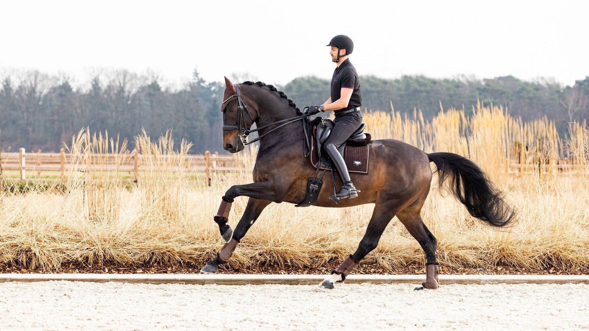 LeMieux Puissance Suede Zadeldek Zadeldoeken - Maddelin Equestrian LeMieux