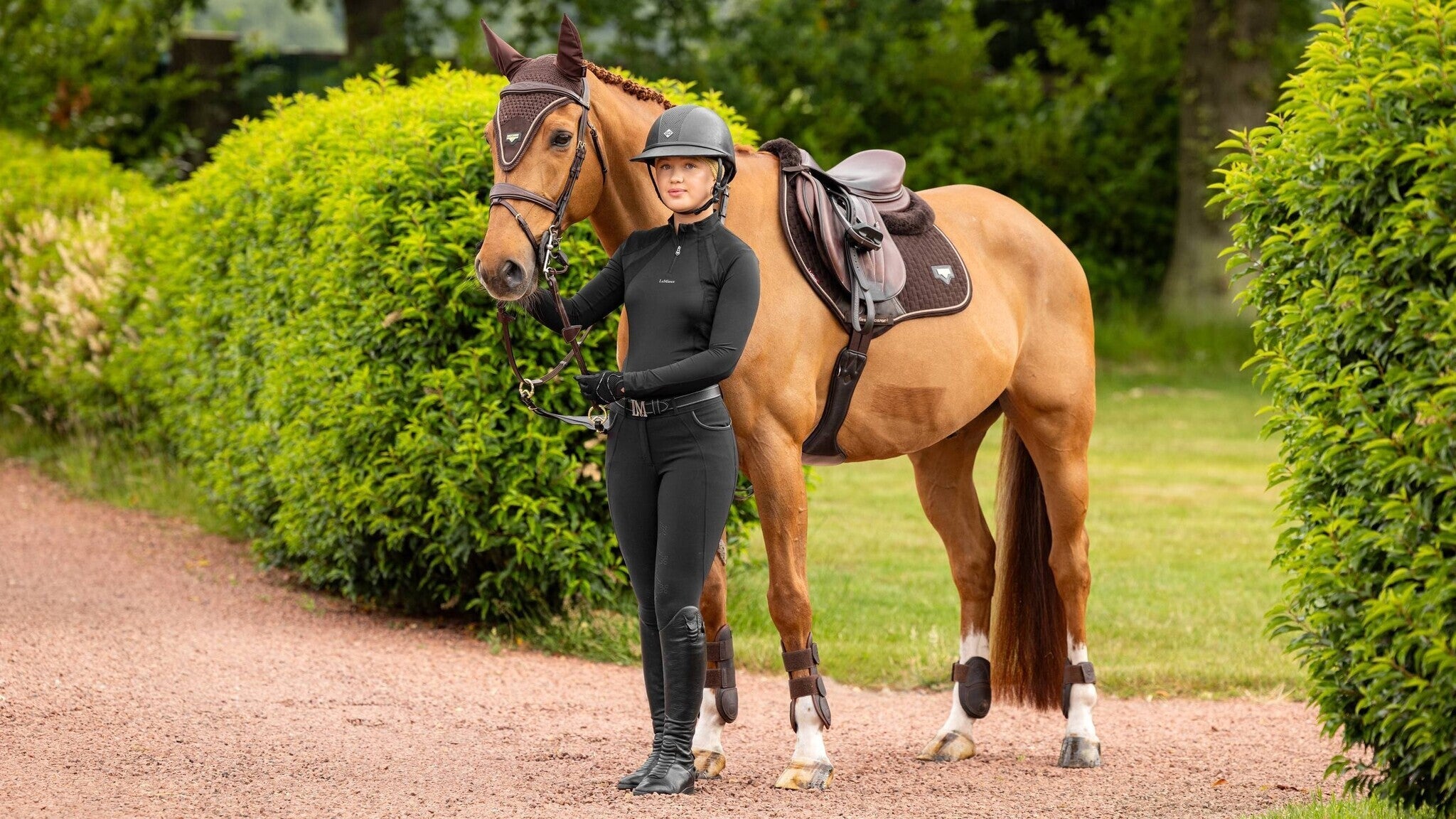 LeMieux Puissance Suede Zadeldek Zadeldoeken - Maddelin Equestrian LeMieux