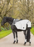 LeMieux Reflectief Trainingsdeken Stapmolen en uitrijdekens - Maddelin Equestrian LeMieux