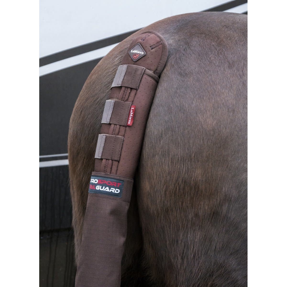 LeMieux Staartbeschermer met zak Transport, therapeutisch en stalbeschermers - Maddelin Equestrian LeMieux