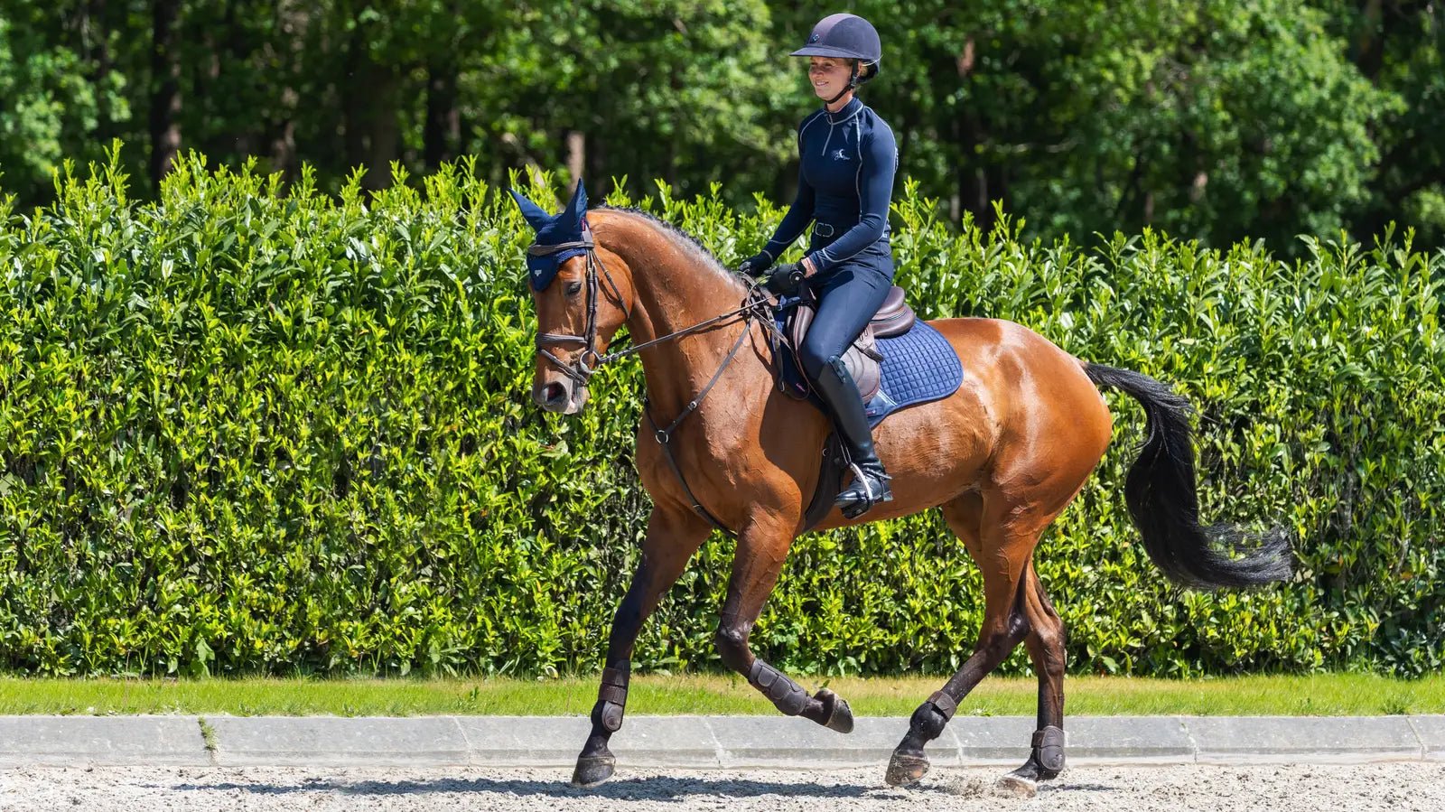 LeMieux Suede Zadeldek Core Zadeldoeken - Maddelin Equestrian LeMieux
