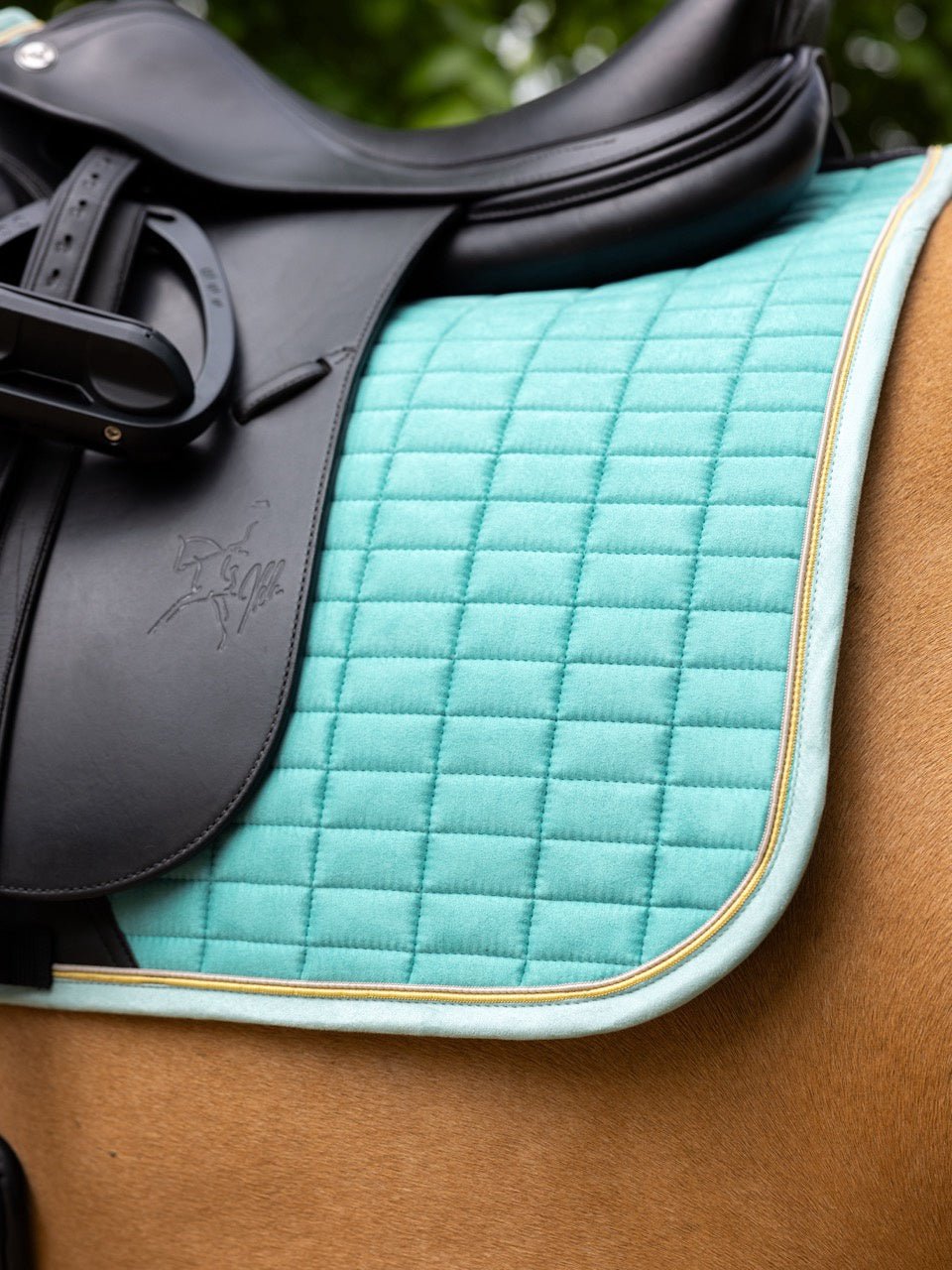 LeMieux Suede Zadeldek Lagoon SS25 Zadeldoeken - Maddelin Equestrian LeMieux