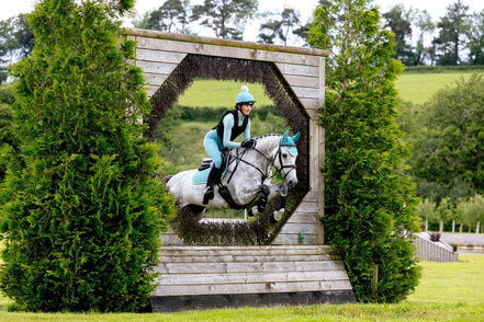 LeMieux Suede Zadeldek Lagoon SS25 Zadeldoeken - Maddelin Equestrian LeMieux