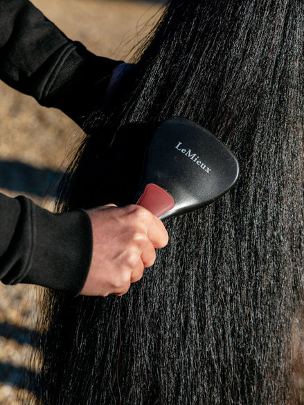 LeMieux Tail Brush Borstels & toebehoren - Maddelin Equestrian LeMieux