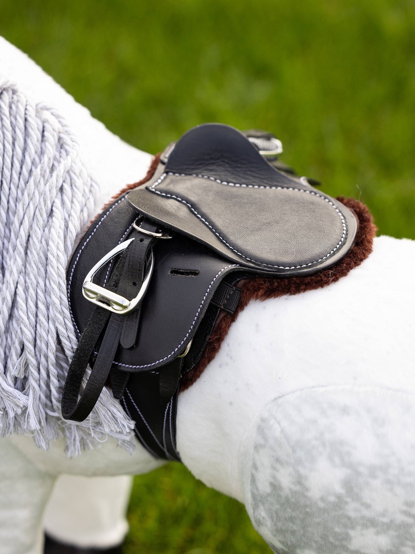 LeMieux Toy Pony Zadelonderlegger Numnah Speelgoed - Maddelin Equestrian LeMieux