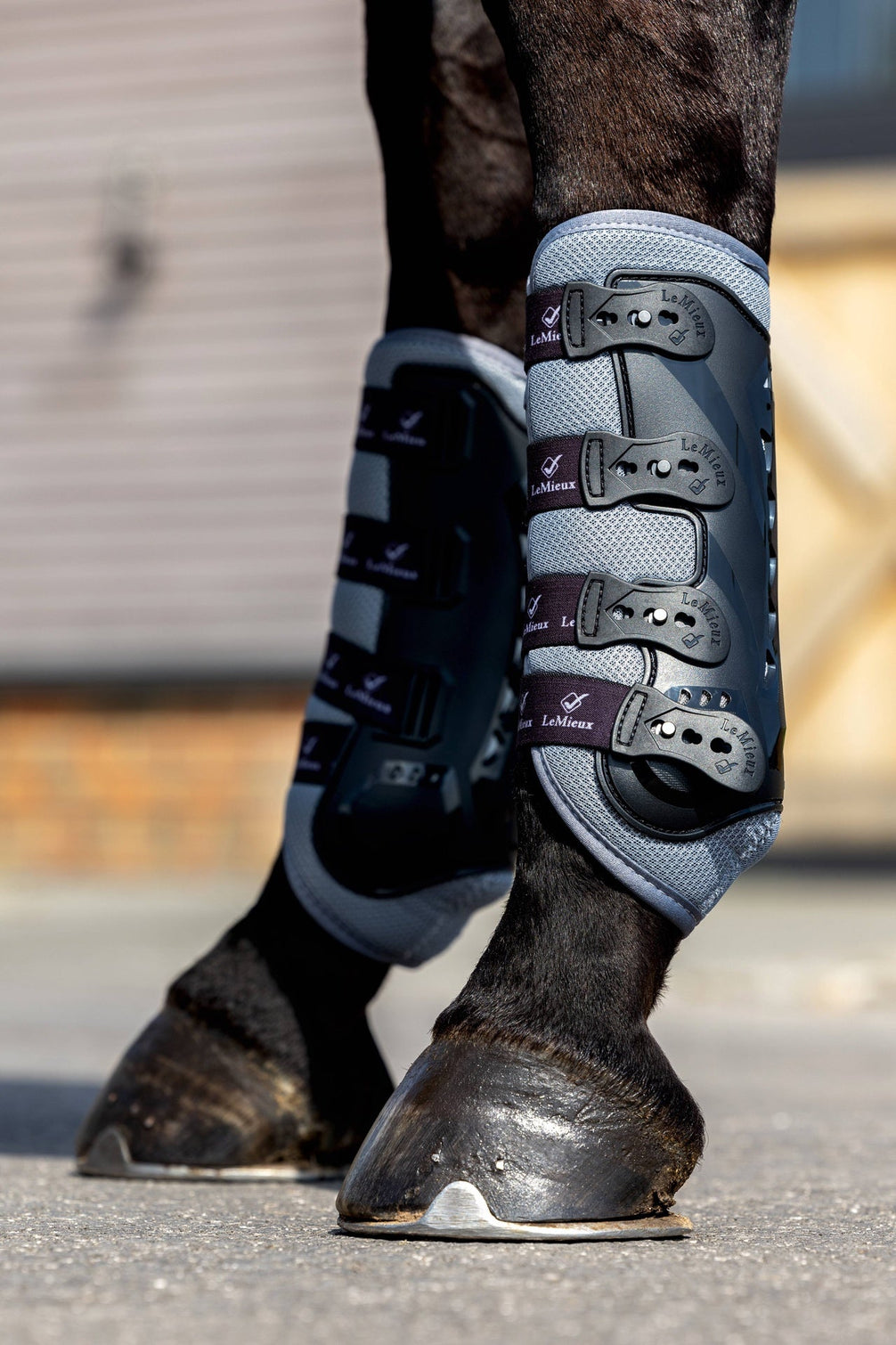 LeMieux Ultra Mesh Snug Boots Peesbeschermers Beenbeschermers - Maddelin Equestrian LeMieux