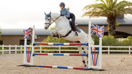 LeMieux Zadeldek Loire Memory Close Contact Square Zadeldoeken - Maddelin Equestrian LeMieux