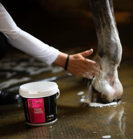 NAF Brighter Than White 600g Verzorgingsproducten - Maddelin Equestrian Naf