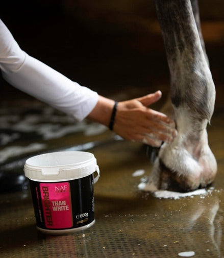 NAF Brighter Than White 600g Verzorgingsproducten - Maddelin Equestrian Naf