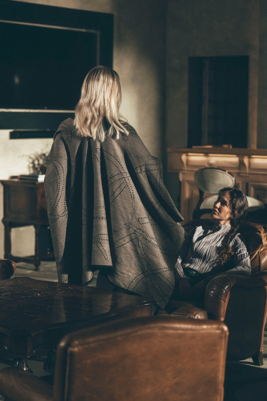 Pikeur 2-in-1 Wende Cape – detailfoto 9