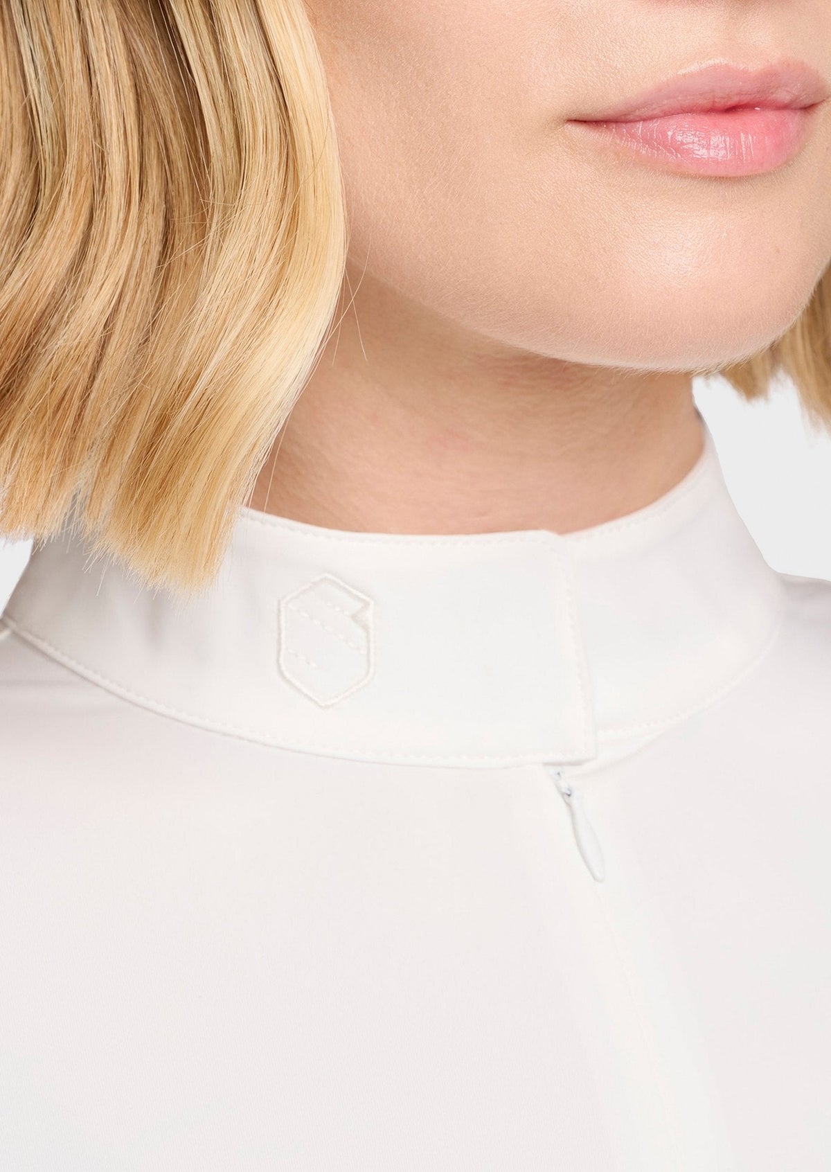 Samshield Anouchka Wedstrijdshirt Lange Mouwen Dames FW26 Wit - detail - Maddelin Equestrian