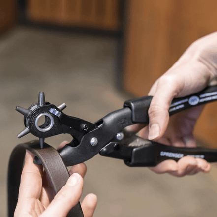 Sprenger Revolver gaatjestang Stalbenodigdheden - Maddelin Equestrian Sprenger