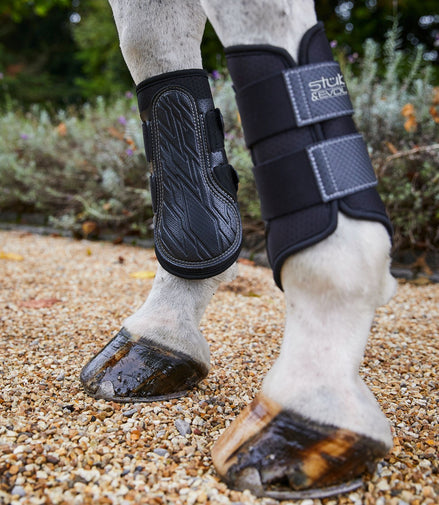 Stübben Airflow Strijklappen Beenbeschermers - Maddelin Equestrian Stübben