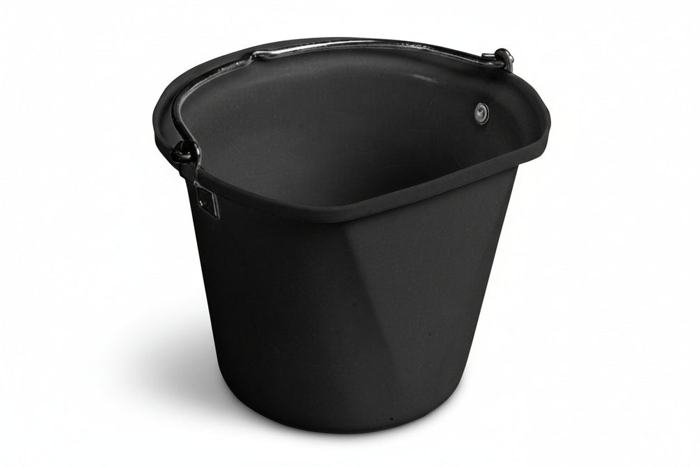 Stubbs Flat sided Hanging Bucket 18 L Stalbenodigdheden - Maddelin Equestrian Stubbs