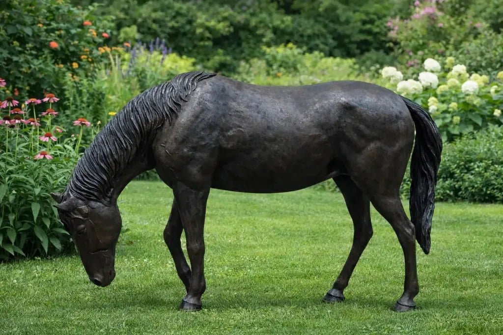 Thermobrass Bronzen Beeld Levensgroot Paard Hoofd Omlaag | Maddelin Equestrian