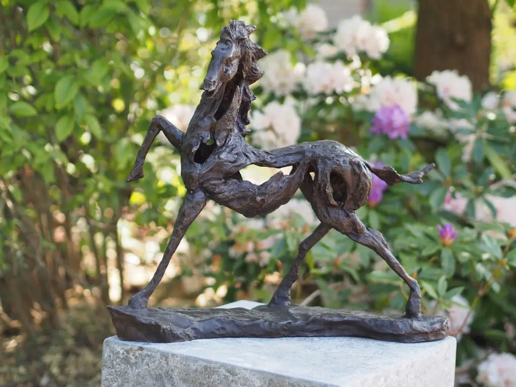 Thermobrass Bronzen Beeld Modern Paard | Maddelin Equestrian