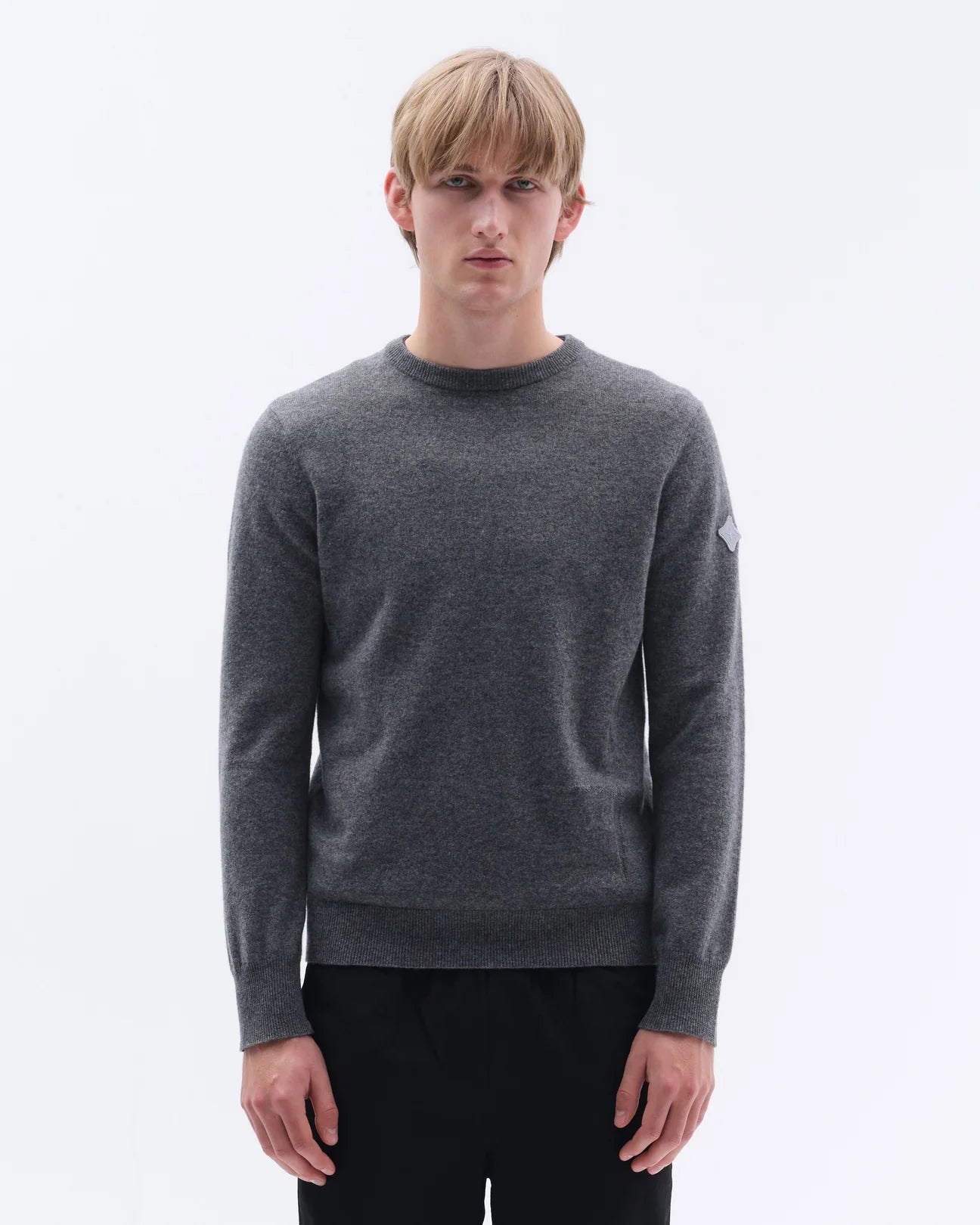 Trolle Tonal Cashmere Logo Crew Sweater Heren Heren Shirts & sweaters - Maddelin Equestrian Trolle