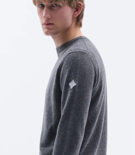 Trolle Tonal Cashmere Logo Crew Sweater Heren Heren Shirts & sweaters - Maddelin Equestrian Trolle
