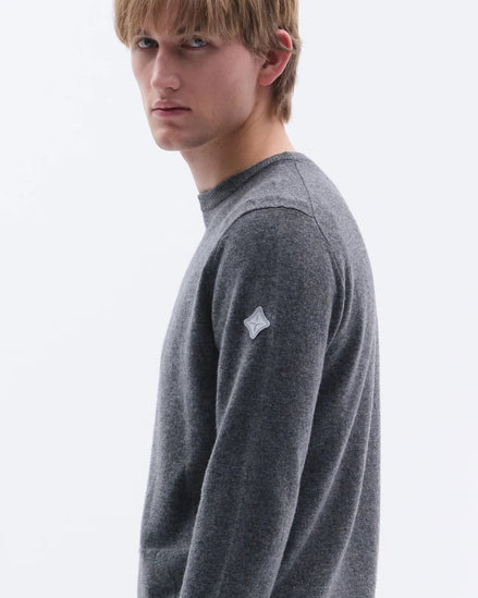 Trolle Tonal Cashmere Logo Crew Sweater Heren Heren Shirts & sweaters - Maddelin Equestrian Trolle