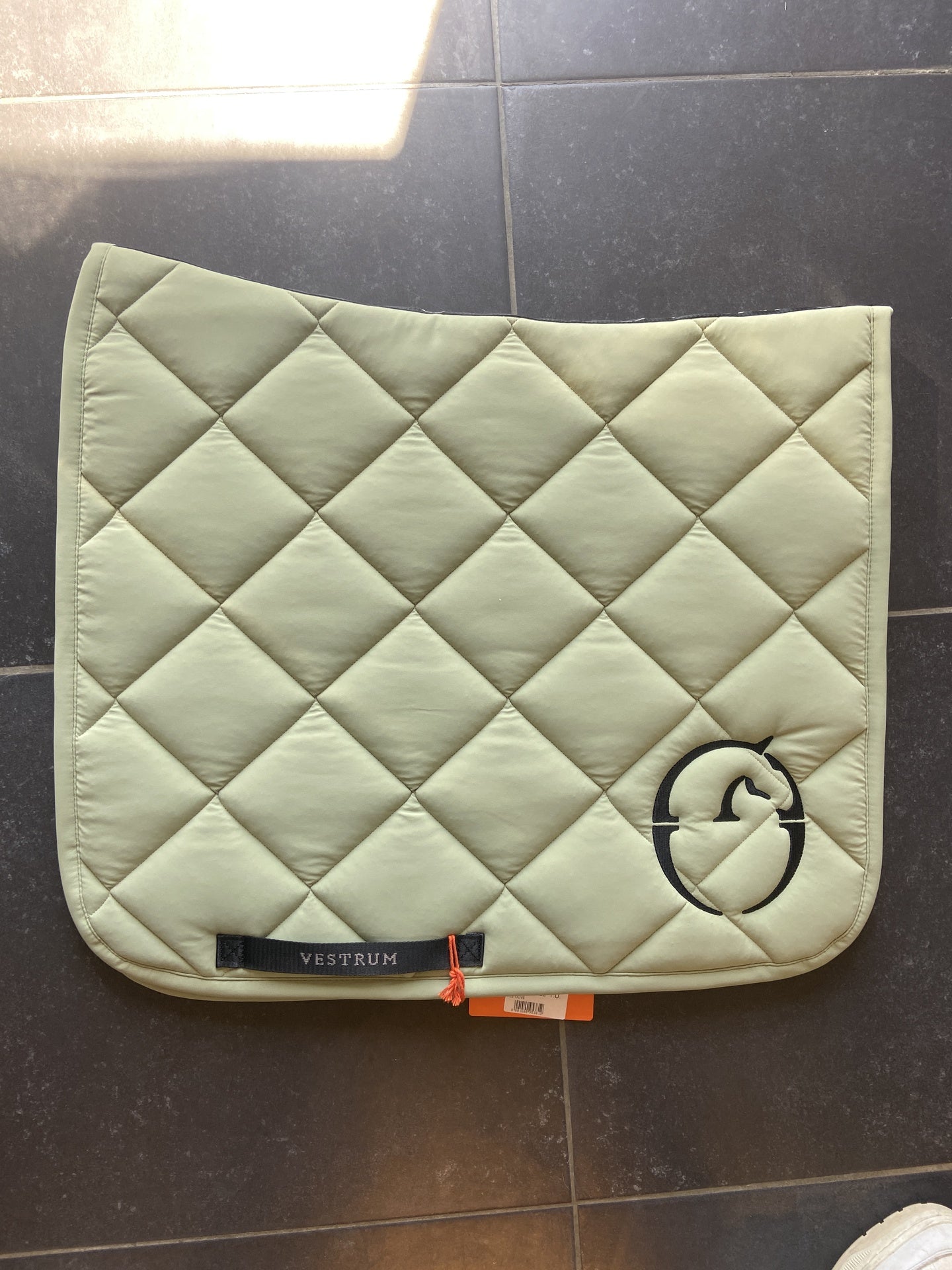 Vestrum Bordeaux Dressuur Zadeldek Zadeldoeken - Maddelin Equestrian Vestrum