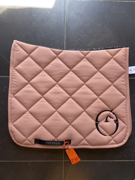 Vestrum Bordeaux Dressuur Zadeldek Zadeldoeken - Maddelin Equestrian Vestrum