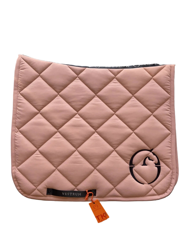 Vestrum Bordeaux Dressuur Zadeldek Zadeldoeken - Maddelin Equestrian Vestrum
