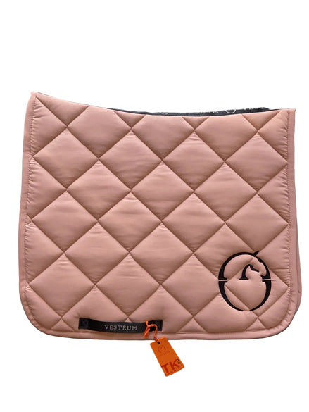 Vestrum Bordeaux Dressuur Zadeldek Zadeldoeken - Maddelin Equestrian Vestrum