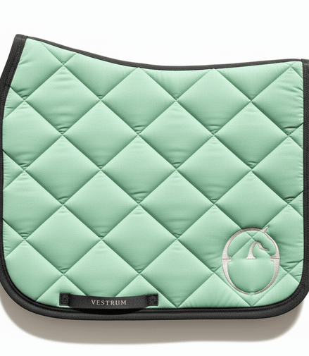 Vestrum Helsinki Dressuur Zadeldek FW25 Zadeldoeken - Maddelin Equestrian Vestrum