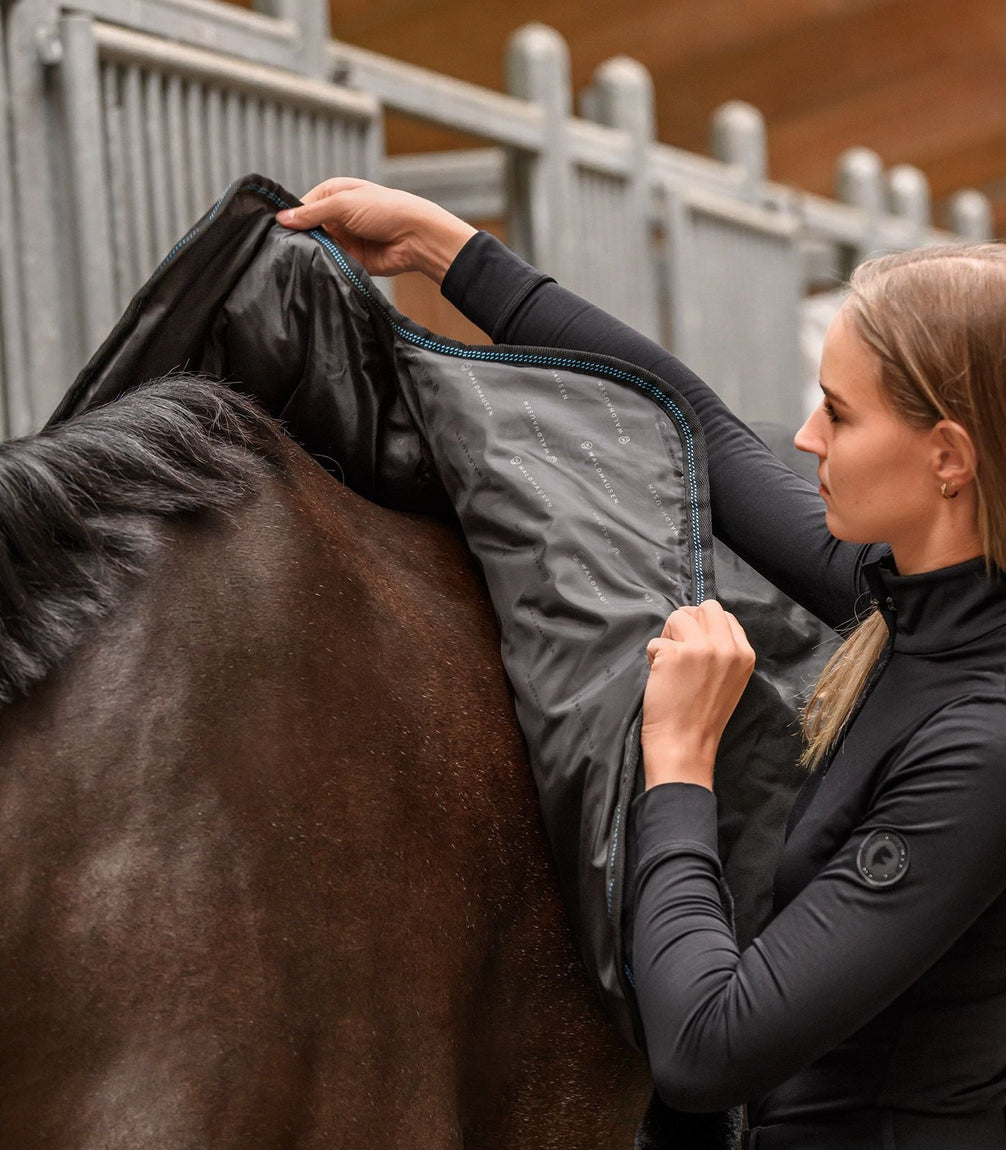 Waldhausen Health + Care TecSupreme heating and massage rug Therapeutisch - Maddelin Equestrian Waldhausen