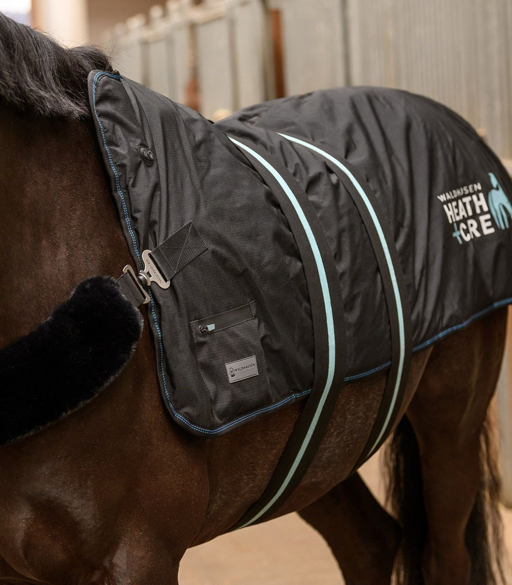 Waldhausen Health + Care TecSupreme heating and massage rug Therapeutisch - Maddelin Equestrian Waldhausen