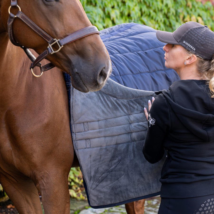 Winderen Staldeken Thermoactive Zoom Staldeken - Maddelin Equestrian Winderen